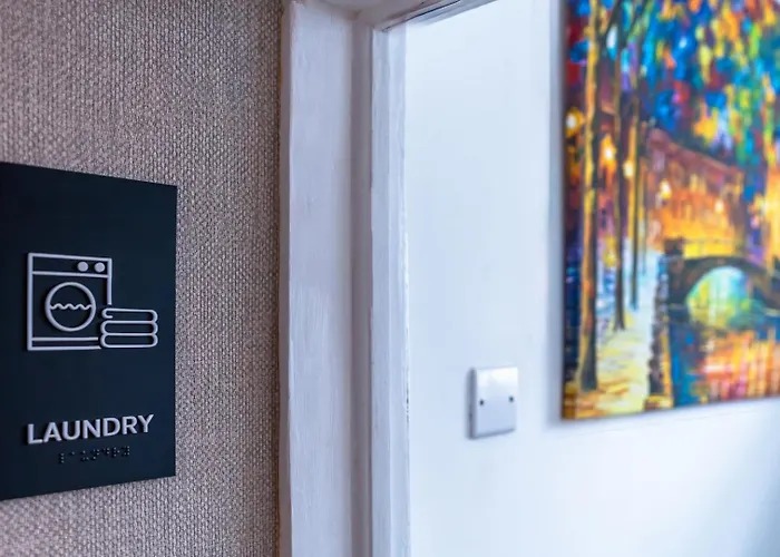 Artful Flat With Skyline View, Stokes Croft * Bristol