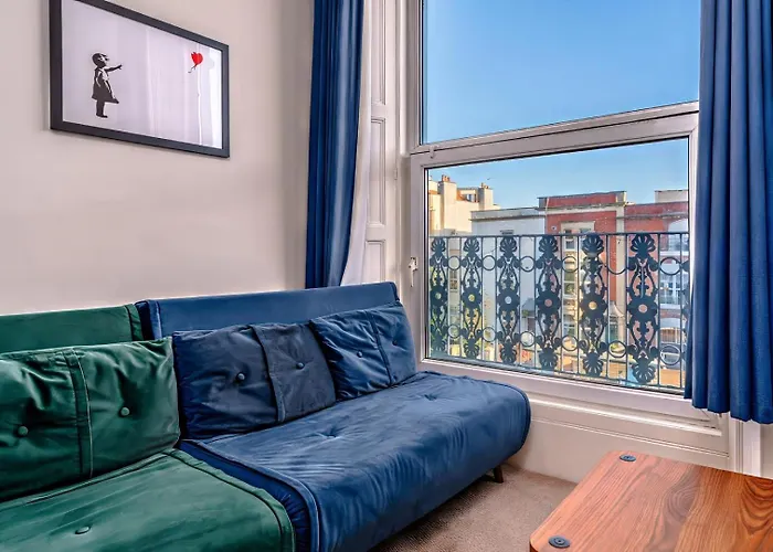 Artful Flat With Skyline View, Stokes Croft Apartmán *